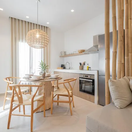 Private Two Seperate Homes And Jacuzzi Retreat * Rhodes City