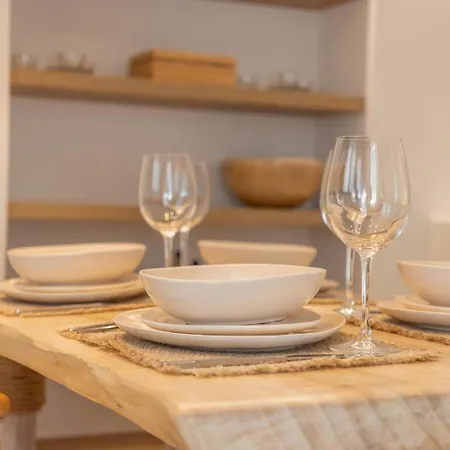 The Villa Rhodes Retreat With Private Jacuzzi - Minutes Away From Old Town Villa