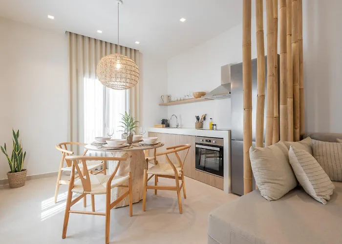 Private Two Seperate Homes And Jacuzzi Retreat * Rhodes City