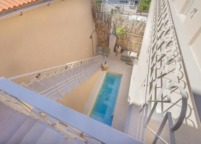 Private Two Seperate Homes And Jacuzzi Retreat * Rhodes City