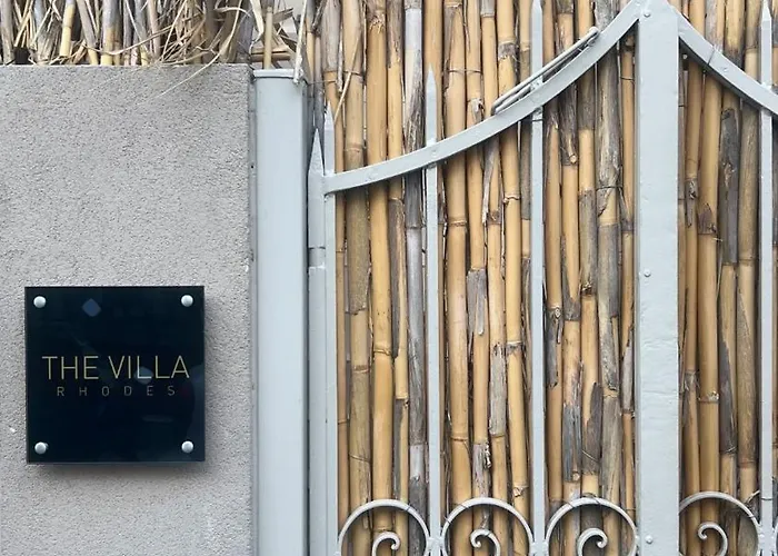 Private Two Seperate Homes And Jacuzzi Retreat Rhodes City